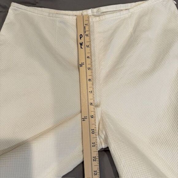 Escada Textured Ivory White Cropped Pants Flat Front Side Zip Split Hem Size 10 - Picture 9 of 13